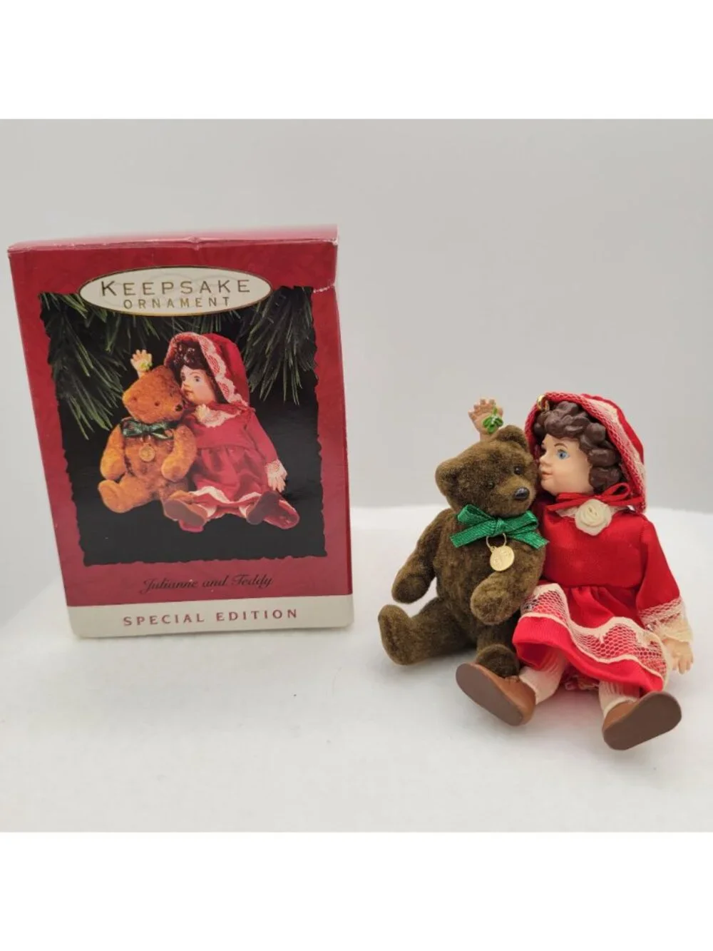 Hallmark vintage keepsake